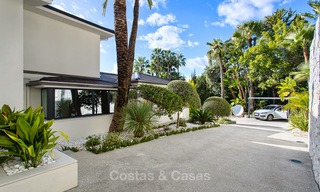 Attractive and spacious renovated luxury villa with majestic sea views for sale, Marbella East 3607 