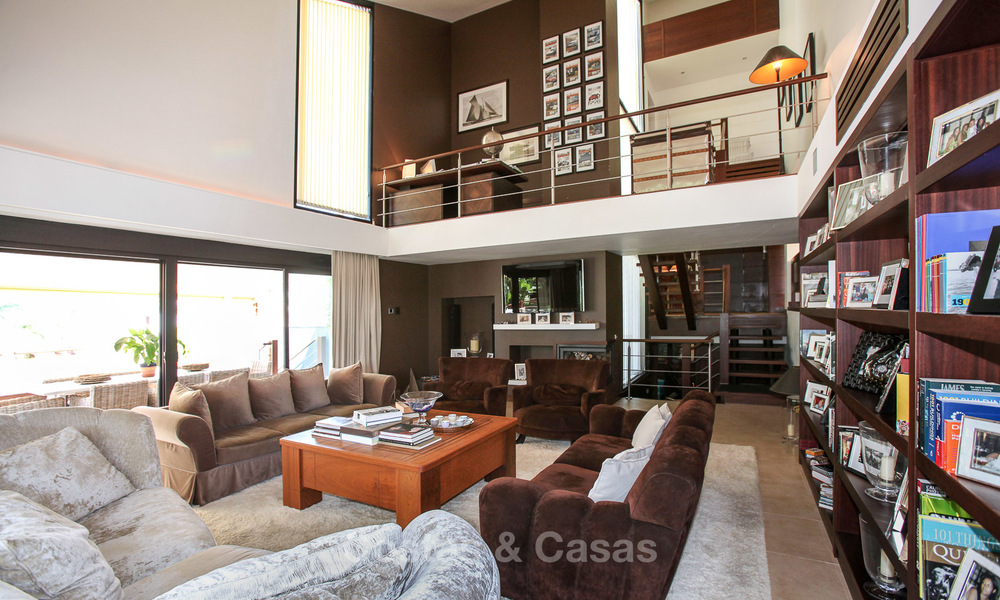Contemporary design luxury villa for sale in Nueva Andalucia, Marbella 3729