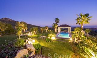 Exclusive villa for sale, with sea views, in a gated resort in Marbella - Benahavis 22376 