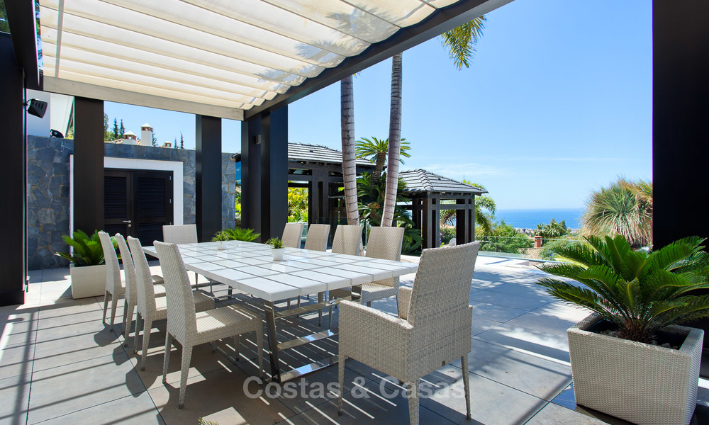 Very exclusive and majestic modern design villa with stunning sea views for sale, Golden Mile, Marbella 4555