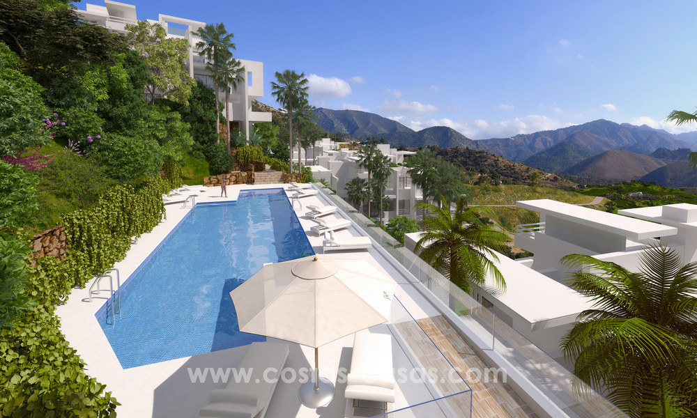 Modern luxury apartments for sale with uninterrupted sea views at a short drive from Marbella center. 4875