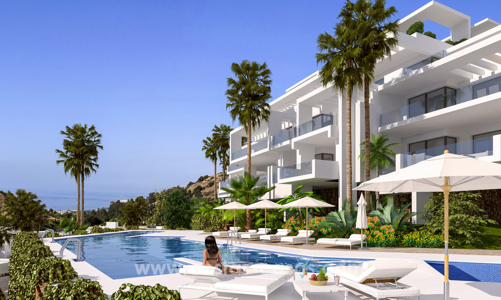 Modern luxury apartments for sale with uninterrupted sea views at a short drive from Marbella center. 4876