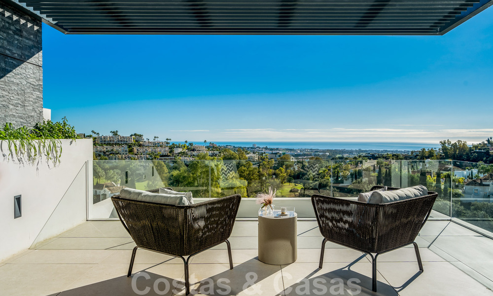 Exclusive luxury apartments for sale, contemporary design and with sea views, in Benahavis - Marbella 35218