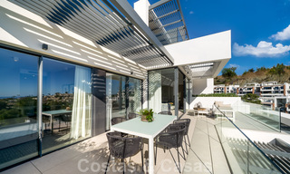 Exclusive luxury apartments for sale, contemporary design and with sea views, in Benahavis - Marbella 35221 