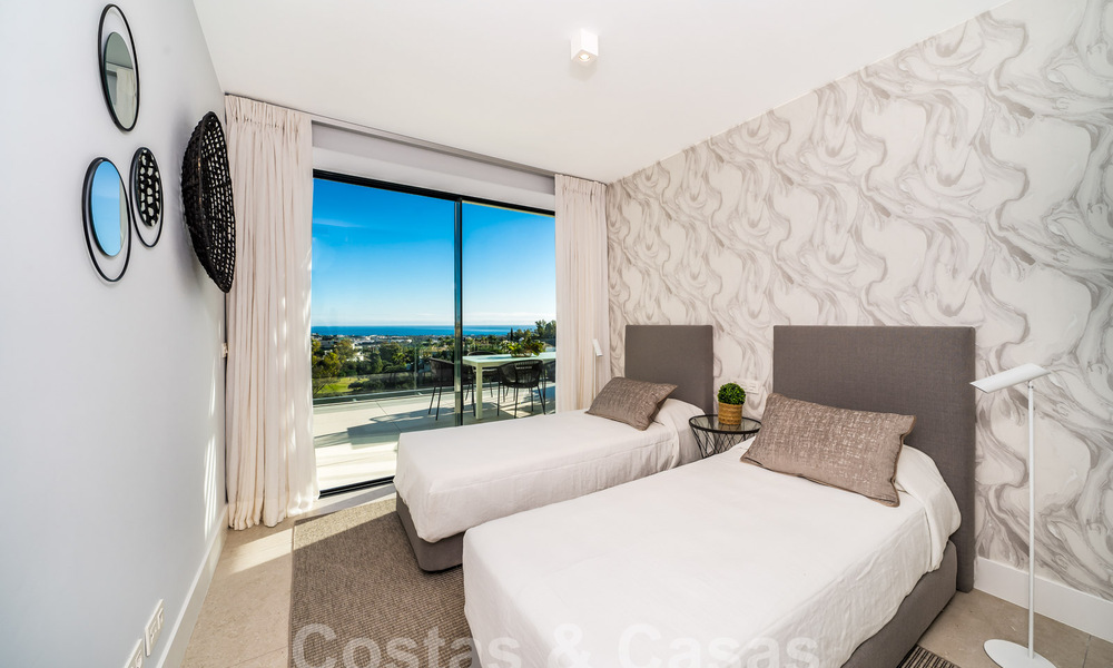 Exclusive luxury apartments for sale, contemporary design and with sea views, in Benahavis - Marbella 35226