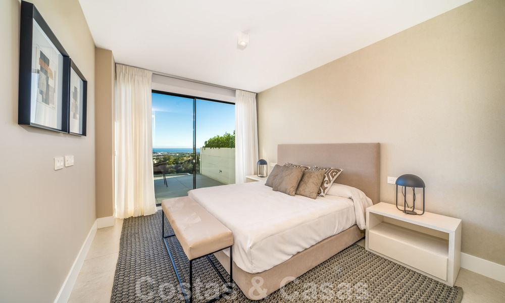 Exclusive luxury apartments for sale, contemporary design and with sea views, in Benahavis - Marbella 35227