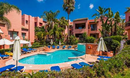 Spacious beachside penthouse apartment for sale, in a luxurious complex, Elviria, Marbella 5999