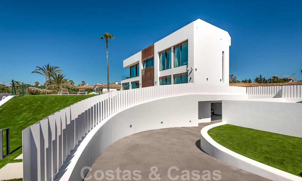 Unique ultra-modern beach front designer villa for sale, New Golden Mile, Marbella - Estepona. Ready to move in. 34261