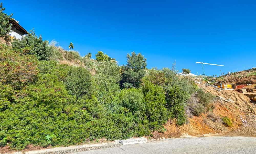 For sale: large building plot with panoramic sea and mountain views in a luxury estate in Benahavis, Marbella 7209