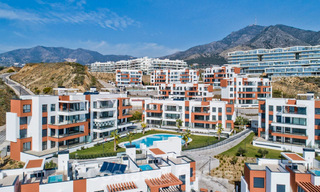 New avant-gardist apartments for sale, walking distance from the beach and amenities, Fuengirola, Costa del Sol. Ready to move in. 32986 