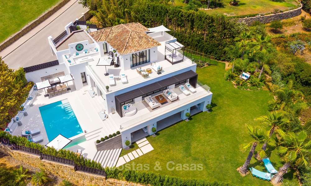 Spacious, nicely renovated luxury villa for sale with sea and golf views, Nueva Andalucía, Marbella 8566