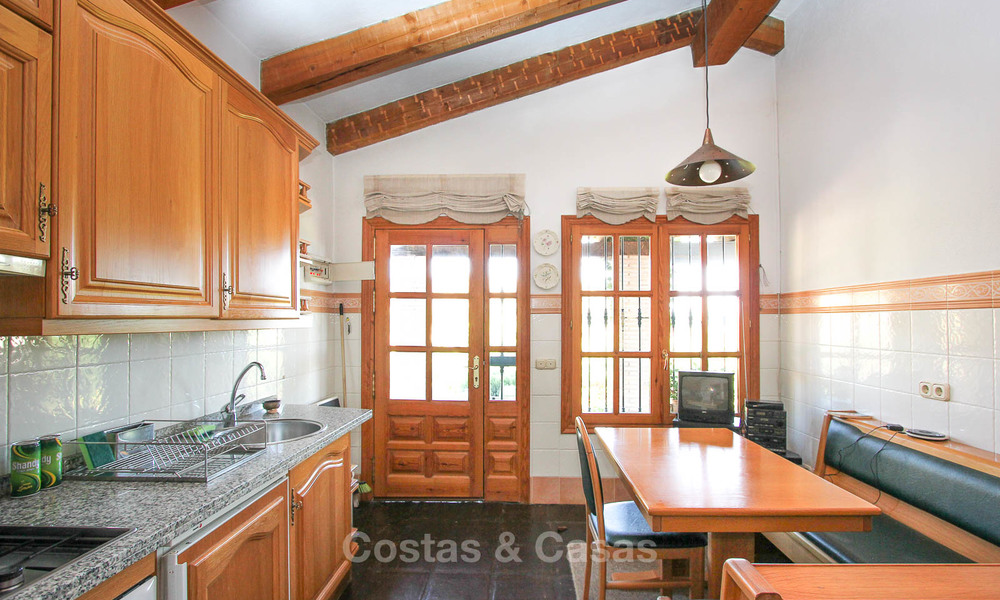 Well located and attractively priced villa - finca with sea and mountain views for sale, Estepona, Costa del Sol 8696