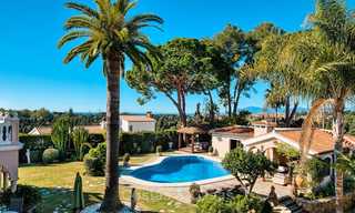 Cosy and luxurious traditional-style villa with sea views for sale, with guest house, ready to move in - Elviria, Marbella 8802 