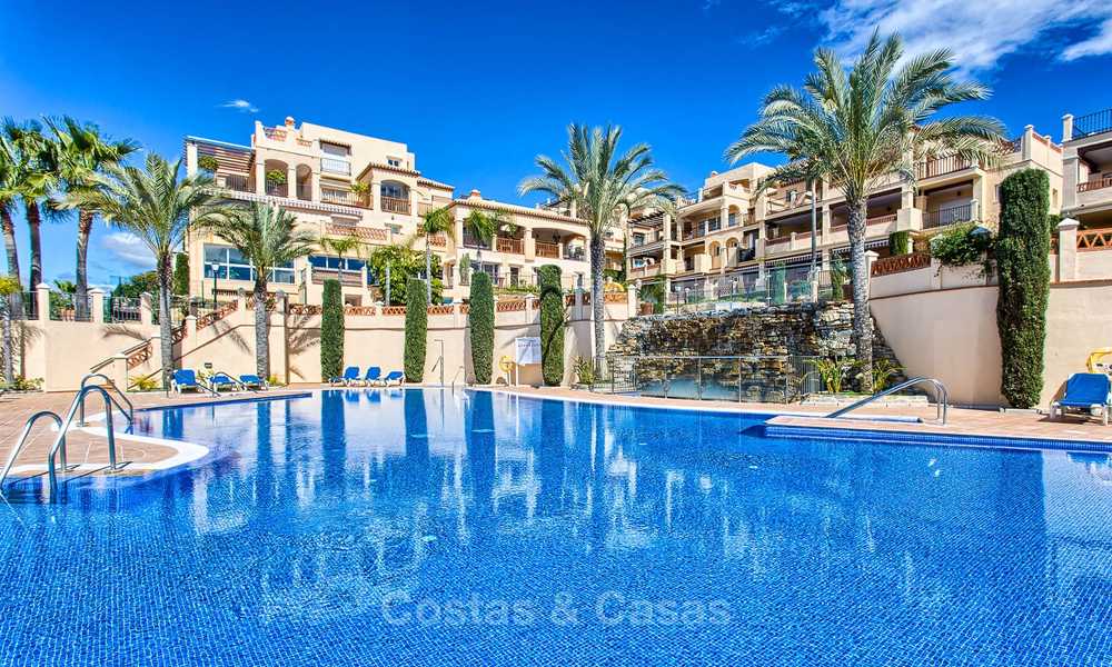Stunning penthouse apartment for sale in a luxury complex, front line golf with sea views - Marbella - Estepona 8868