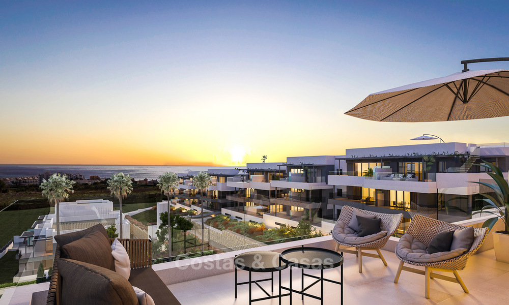 Brand new modern luxury apartments with sea views for sale, Estepona centre. 9188
