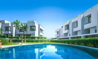 Gorgeous new modern townhouses for sale, within walking distance of the beach and amenities in Fuengirola, Costa del Sol. Last units! 9493 