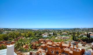 Spectacular penthouse apartment with panoramic sea views for sale, Nueva Andalucía, Marbella 10344 