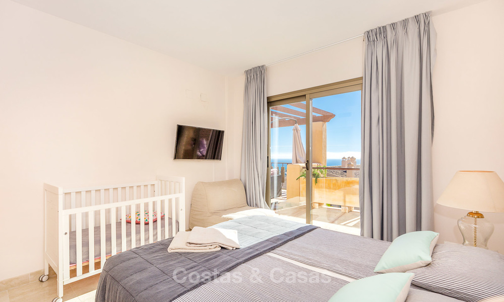 Luxury penthouse apartment with amazing panoramic sea and mountain views for sale, Benahavis, Marbella 10526