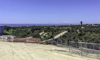 Exclusive contemporary golf villas with stunning golf and sea views for sale - East Marbella. Ready to move in. 15953 