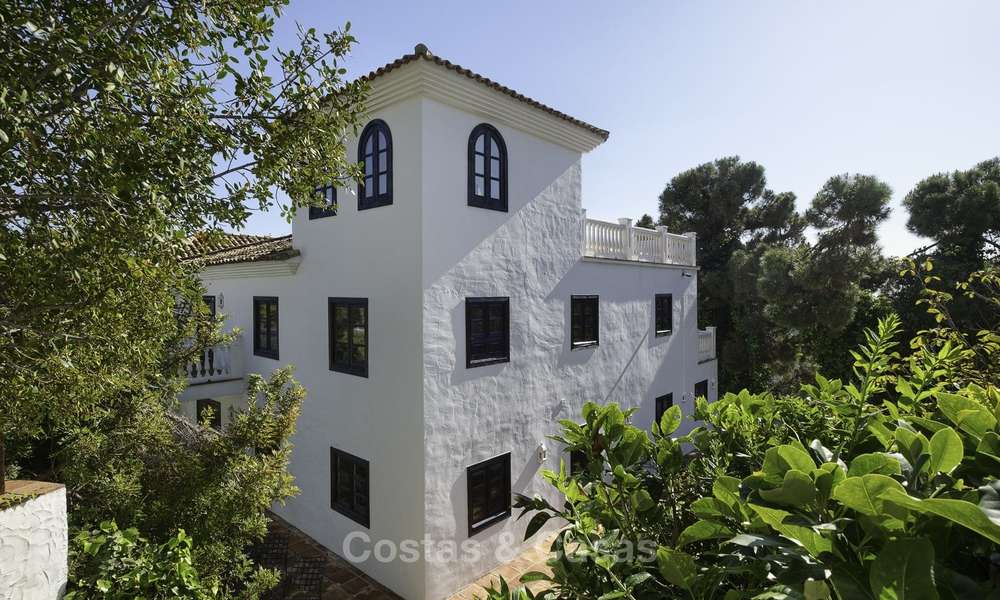 Charming traditional style villa with sea and mountain views for sale in El Madroñal, Benahavis, Marbella 12628