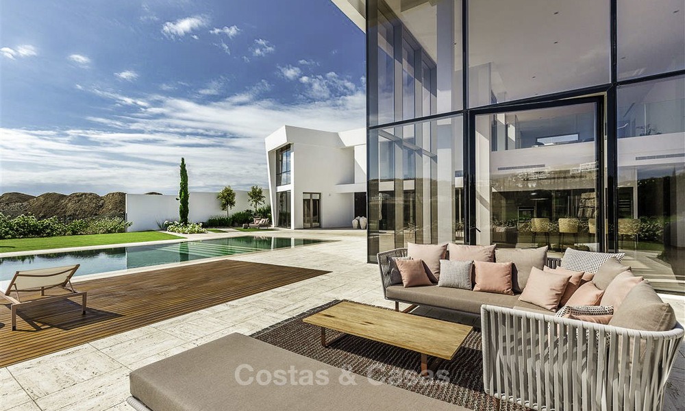 Stunning new modern contemporary luxury villa for sale, frontline golf in an exclusive resort, Benahavis, Marbella 13433