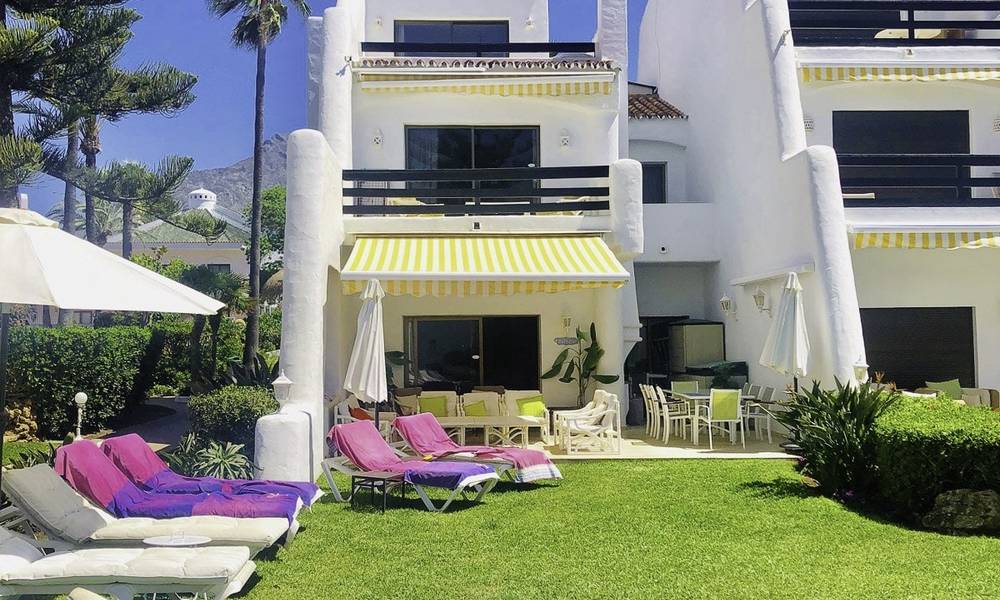 Marvellous frontline beach townhouse with beautiful sea views for sale on the prestigious Golden Mile, Marbella 13708