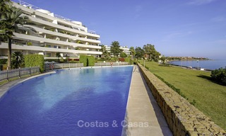 Apartments and Penthouses for sale in a luxury beach complex on the New Golden Mile, between Marbella and Estepona 13773 