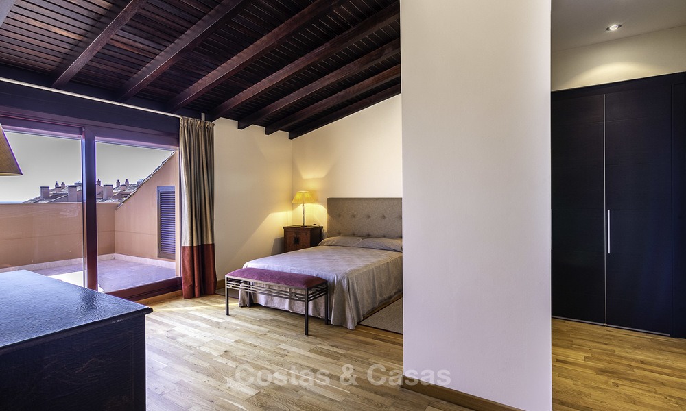 Exceptional luxury beachfront penthouse apartment for sale in a prestigious complex, Puerto Banus, Marbella 13885
