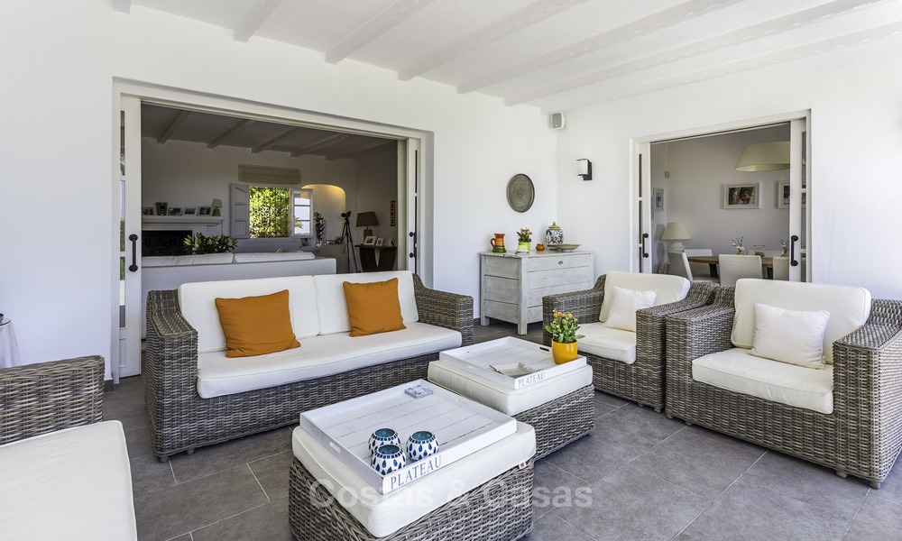 Charming renovated Mediterranean style villa with sea views on a large plot for sale in Benahavis - Marbella 14136