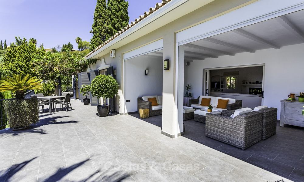 Charming renovated Mediterranean style villa with sea views on a large plot for sale in Benahavis - Marbella 14143