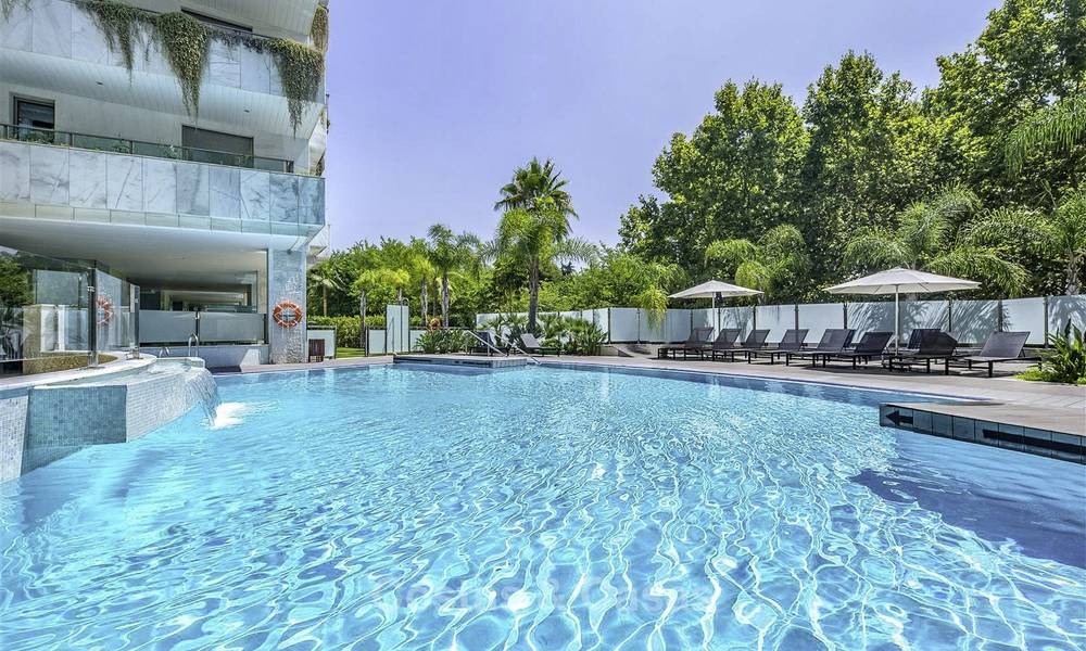 Very spacious modern luxury apartment for sale in a prestigious urbanisation on the Golden Mile, Marbella 15245
