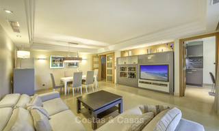 Very spacious modern luxury apartment for sale in a prestigious urbanisation on the Golden Mile, Marbella 15257 