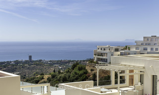 Modern move-in-ready 3-bed luxury apartment with sea and mountain views for sale in Marbella 16871 