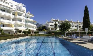 Ready to move in apartment for sale at walking distance from all amenities and Puerto Banus in Nueva Andalucia, Marbella 17913 