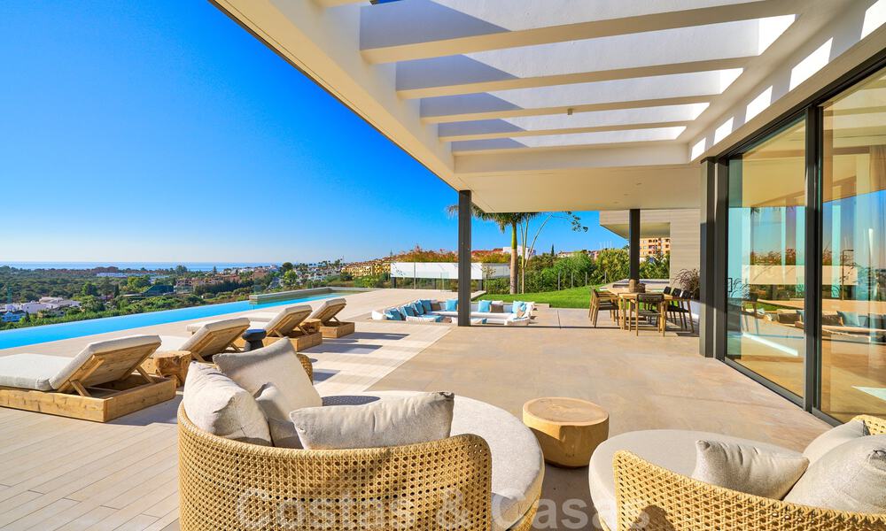 Magnificent uber-luxurious contemporary villa for sale, with amazing sea views and a frontline golf position in Benahavis - Marbella 36663