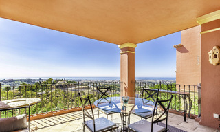 Spacious and cosy apartment with panoramic sea views for sale, Benahavis - Marbella 18358 