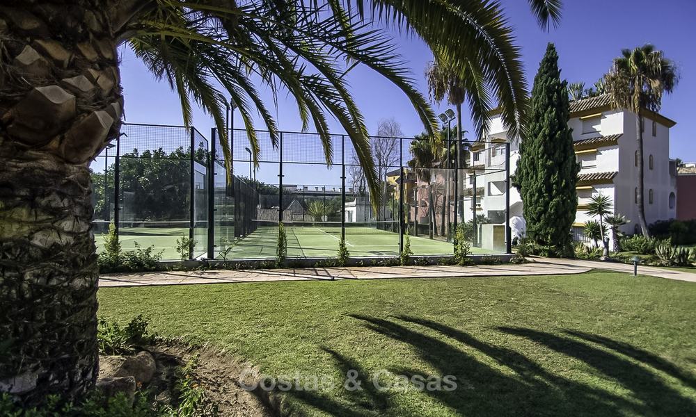 Spacious penthouse apartment for sale on the Golden Mile, Marbella at walking distance to the beach and all amenities 19089