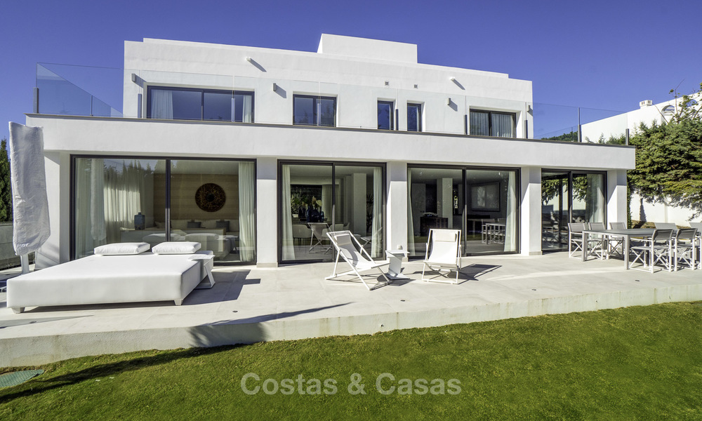 Contemporary villa for sale, furnished and move-in ready, Golf valley, Nueva Andalucia, Marbella 19273