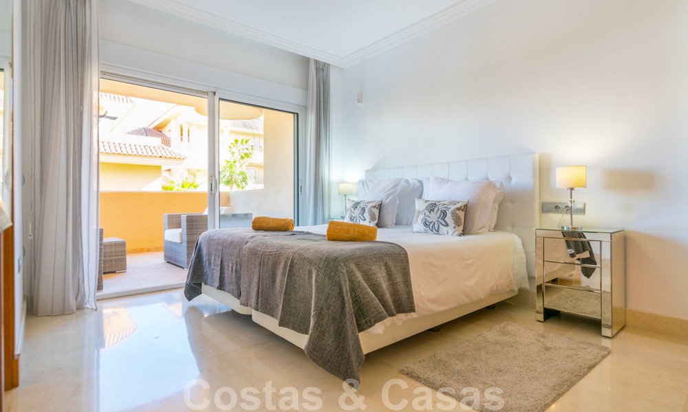 Beautiful apartment with large terrace and nice sea views for sale in a luxury complex with lots of facilities in Nueva Andalucia, Marbella 20121