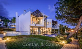 Exceptional luxury villas with sea views for sale, in an exclusive complex in the Golden Mile, Marbella 20830 