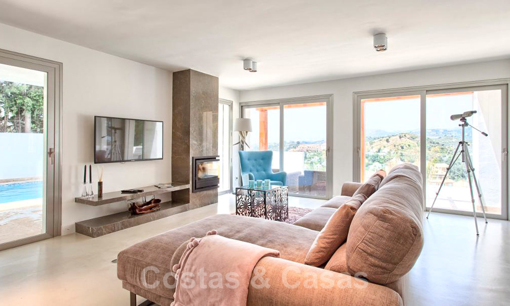 Charming fully renovated luxury villa with sea and mountain views for sale, Nueva Andalucia, Marbella 20911
