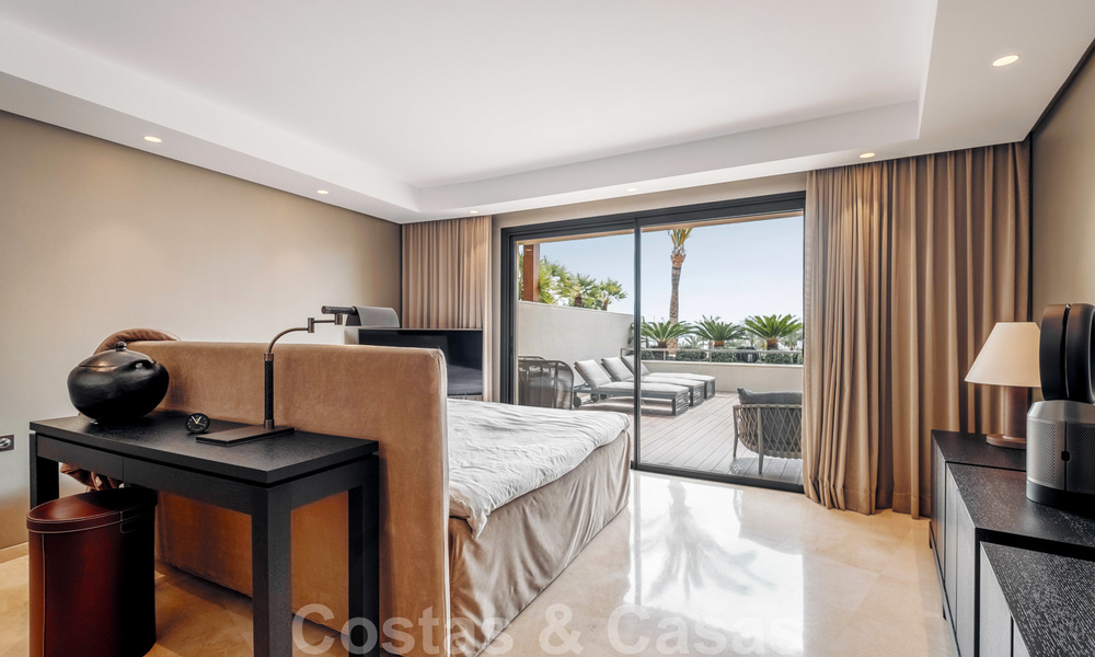 Exclusive modern apartment for sale with a contemporary luxury interior in Sierra Blanca, Golden Mile, Marbella 24965