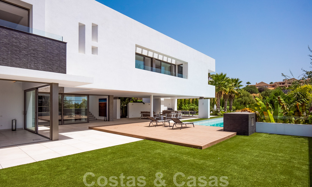 Brand new ultra-modern luxury villa for sale with sea views in Marbella - Benahavis 35697