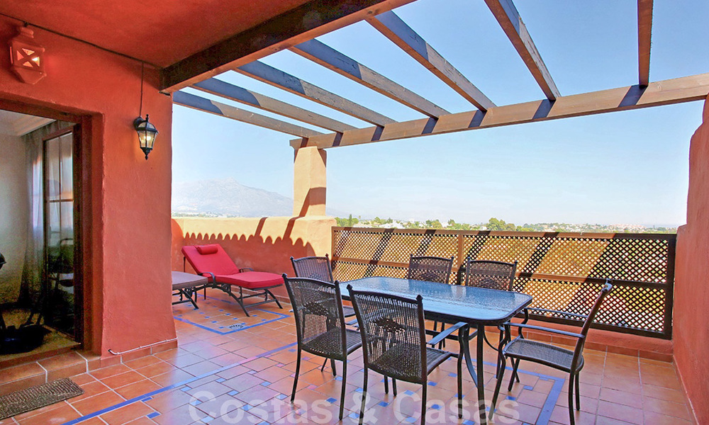 Spacious penthouse apartment for sale, with panoramic views in Marbella - Benahavis 26205