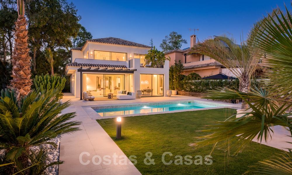 Ready to move in contemporary Mediterranean villa with sea views for sale at a short walking distance to the beach and all amenities, beach side Elviria in Marbella 27537
