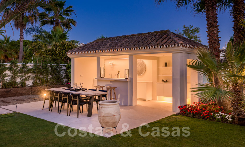 Ready to move in contemporary Mediterranean villa with sea views for sale at a short walking distance to the beach and all amenities, beach side Elviria in Marbella 27538