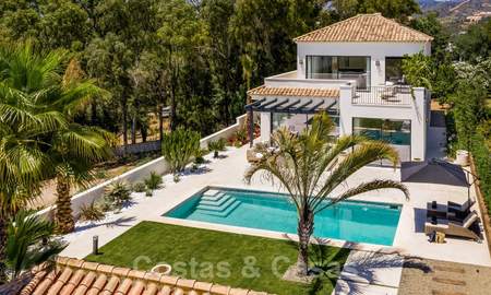 Ready to move in contemporary Mediterranean villa with sea views for sale at a short walking distance to the beach and all amenities, beach side Elviria in Marbella 27543