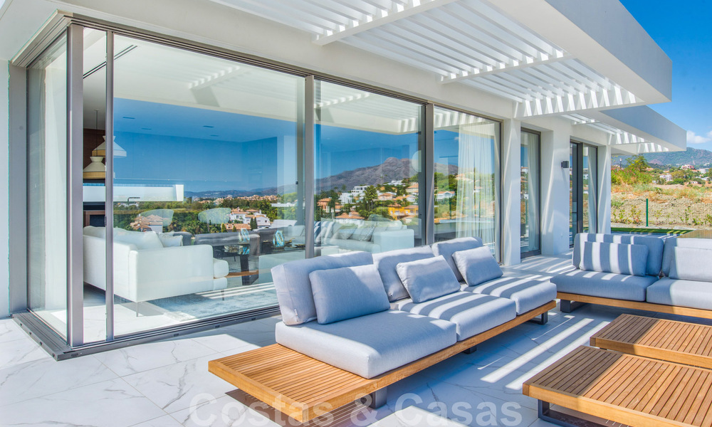 Spacious newly built apartment for sale with private pool in a gated resort in Benahavis - Marbella 29076