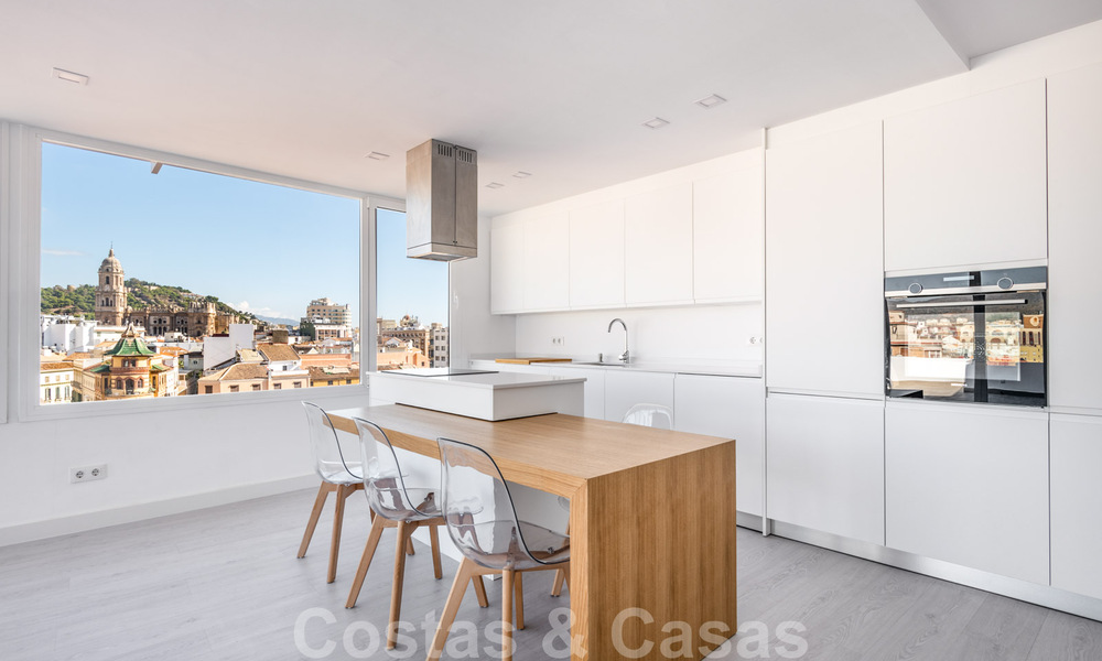One of the best penthouses for sale in Malaga centre with panoramic view and walking distance to everything 29347