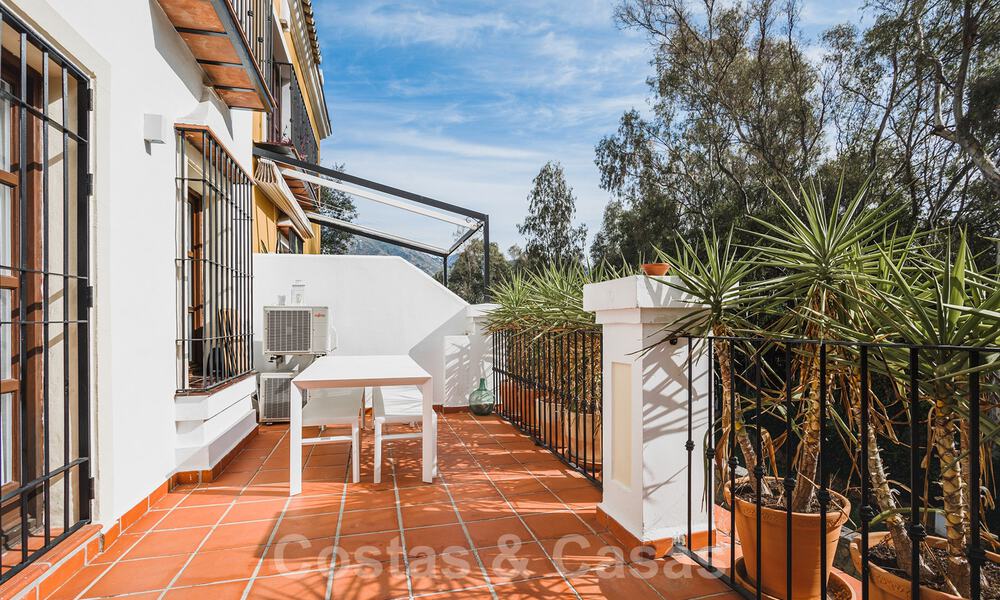 Renovated family home for sale in gated complex close to Puente Romano on the Golden Mile in Marbella 31287